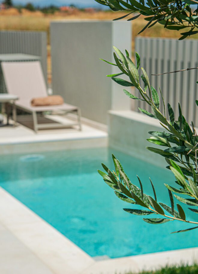 Private pool and sun loungers at NADÚ Signature Pool Suite Halkidiki